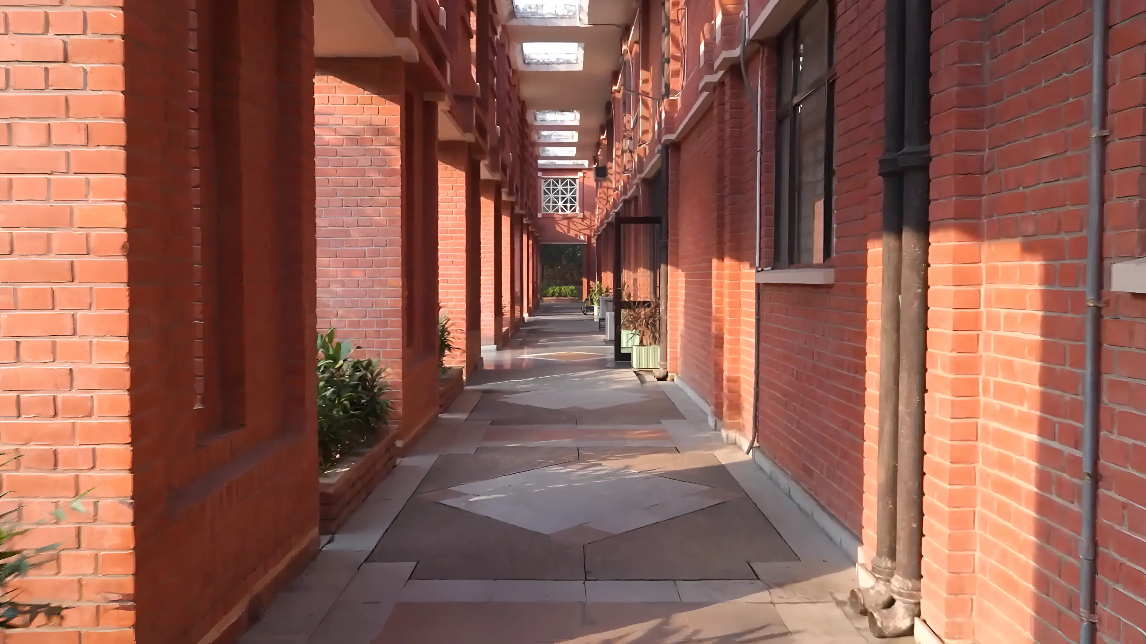 IIM Lucknow academic infrastructure photo 7